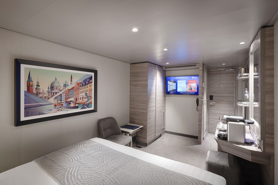 MSC Cruises MSC World America MSC Yacht Club Interior Suite ©MSC Rights, Ivan Sarfatti 1.jpg